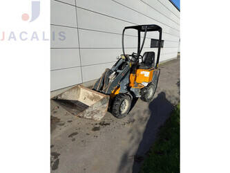 Image for WHEEL LOADERS 2013 GiANT D204SW