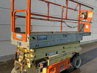 2014-jlg-2030es-1491372-49239735