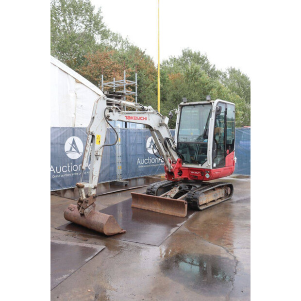 2017 TAKEUCHI TB230-49239998