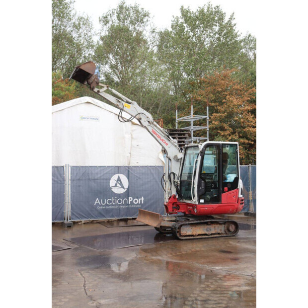 2017 TAKEUCHI TB230-49240028