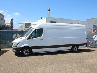 صورة ل المركبات التجارية 2015 مرسيدس بنز SPRINTER 313CDI