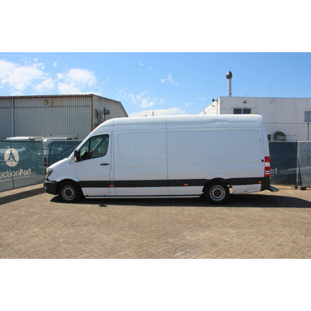 2015 Mercedes-Benz SPRINTER-49240824