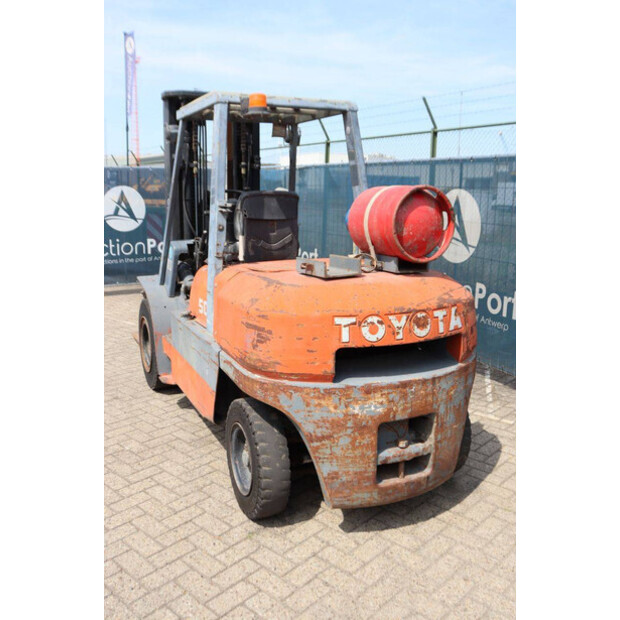 Toyota 52-6FGA50-49241433