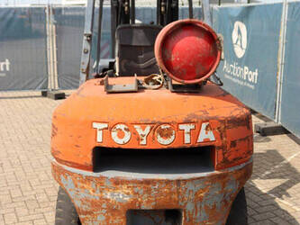 toyota-52-6fga50-1489504-49241434