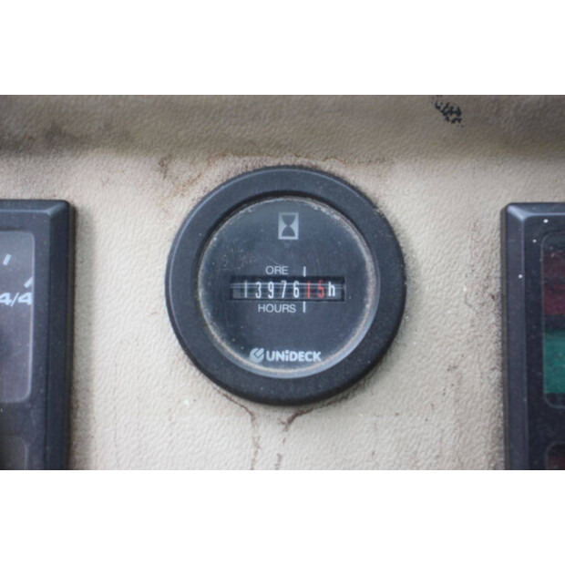 2001 Ahlmann AZ85-49242127