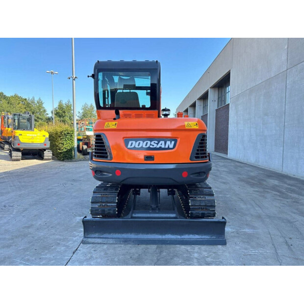 2018 Doosan DX55-9C-49242283
