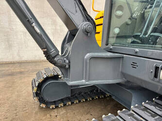 2012-volvo-ec60c-1489536-49242335