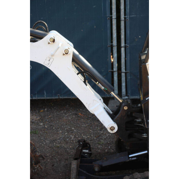 2019 BOBCAT E10Z-49242710