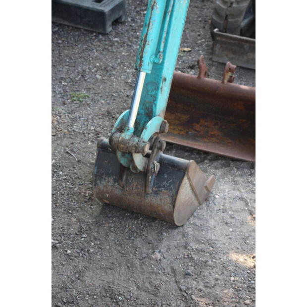 2000 KUBOTA K-008-49242802