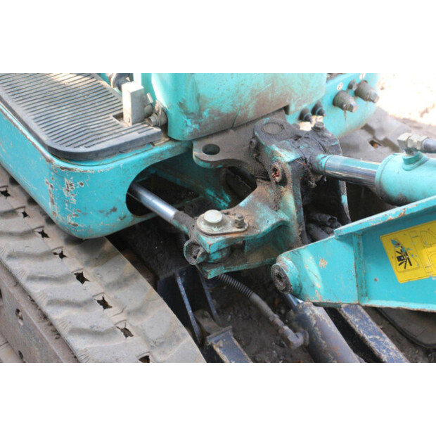 2000 KUBOTA K-008-49242803