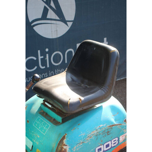 2000 KUBOTA K-008-49242814