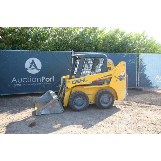2014 Gehl 3840-49242815