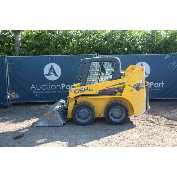 2014 Gehl 3840-49242816