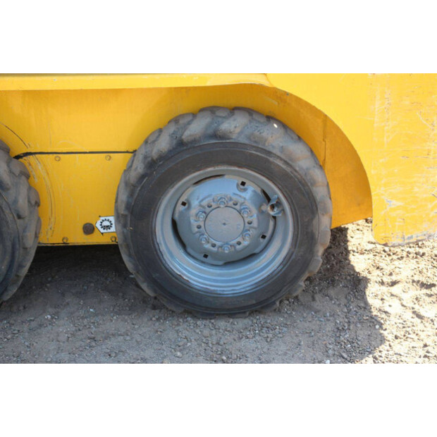 2014 Gehl 3840-49242828