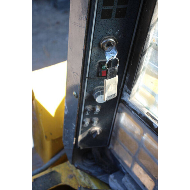 2014 Gehl 3840-49242837