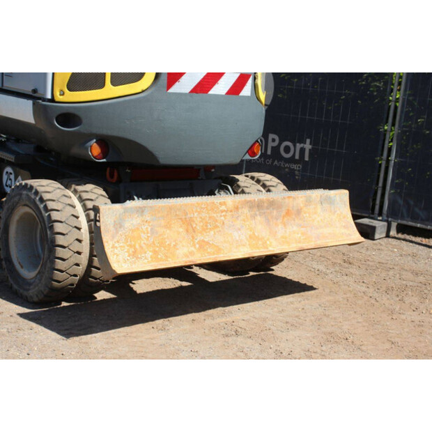 2015 Neuson 6503-49243055