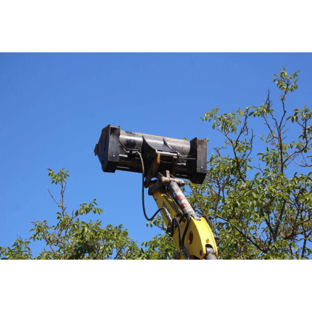 2015 Neuson 6503-49243056