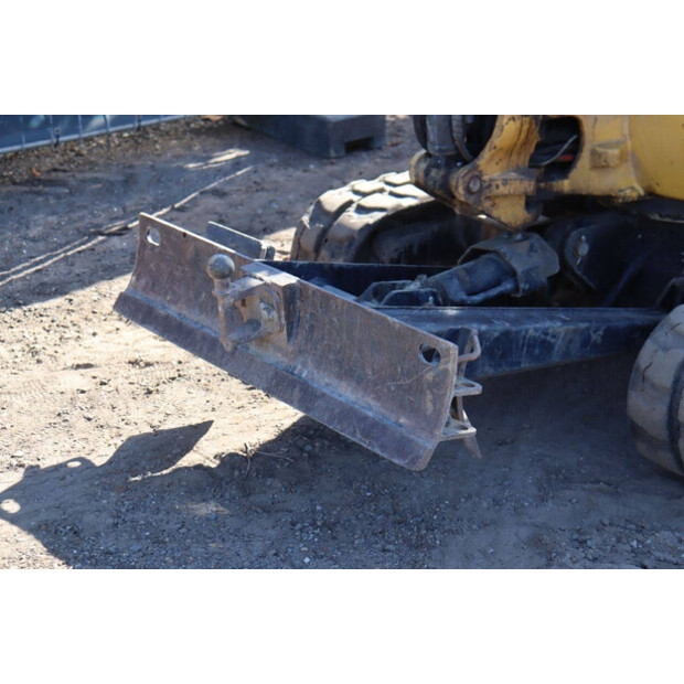 2013 Caterpillar 301-7D-49243103