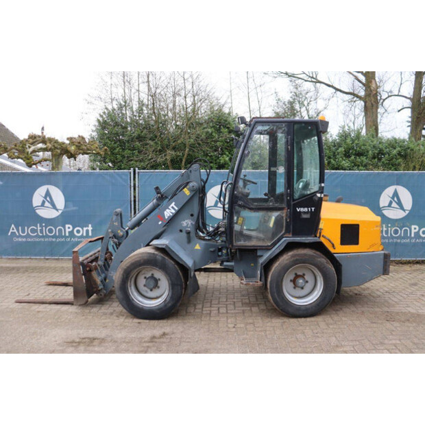 2012 GiANT V881T-49243258