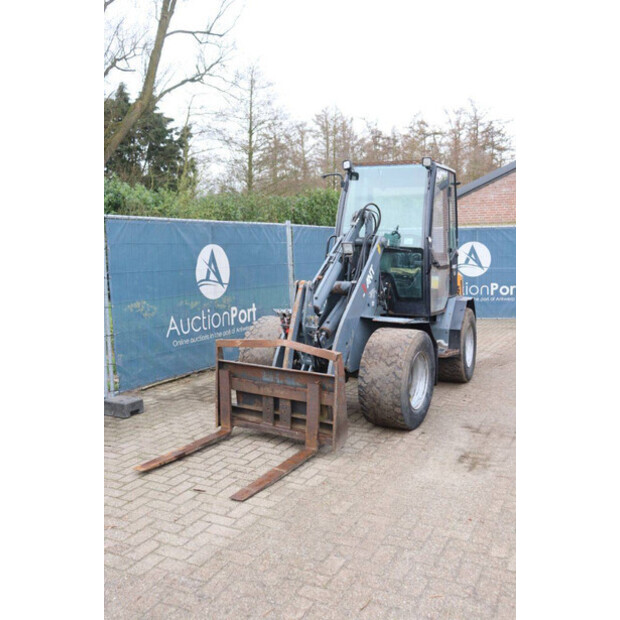 2012 GiANT V881T-49243265