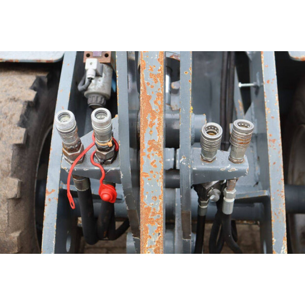 2012 GiANT V881T-49243270