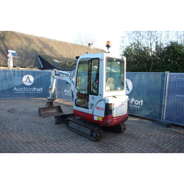 2011 TAKEUCHI TB016-49243662
