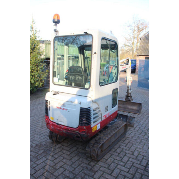 2011 TAKEUCHI TB016-49243664