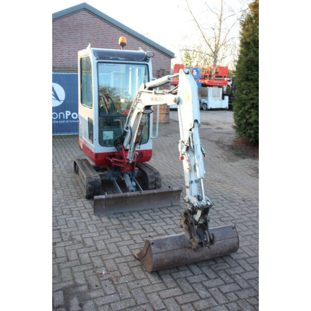 2011 TAKEUCHI TB016-49243665