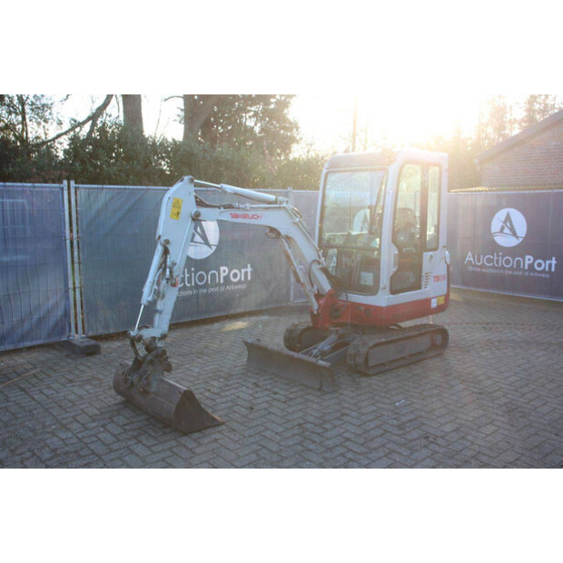 2011 TAKEUCHI TB016-49243667