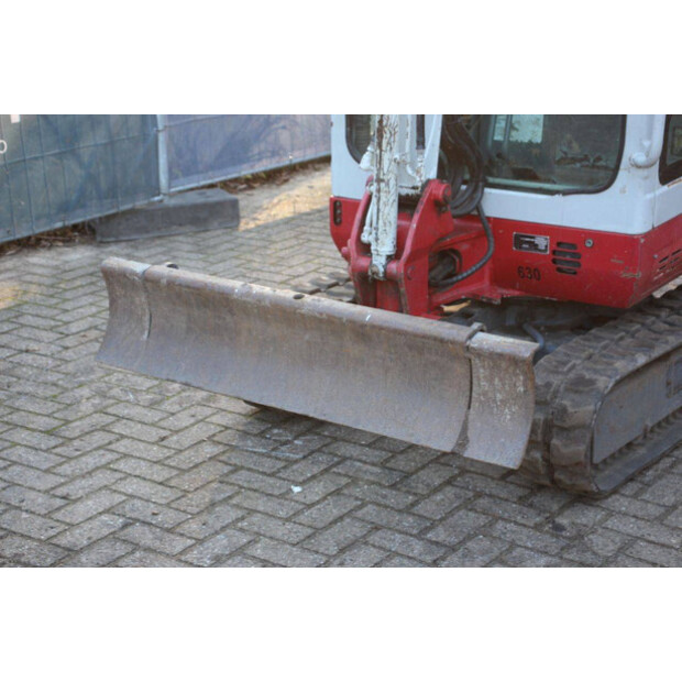 2011 TAKEUCHI TB016-49243699