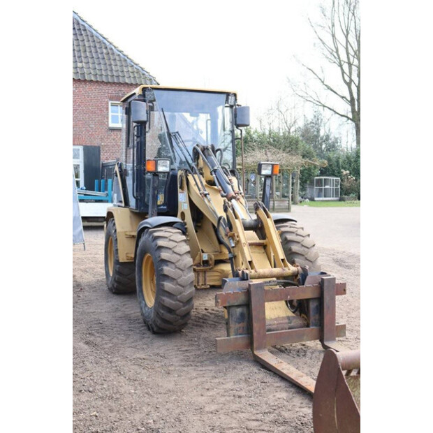 1999 Caterpillar 906-49243780