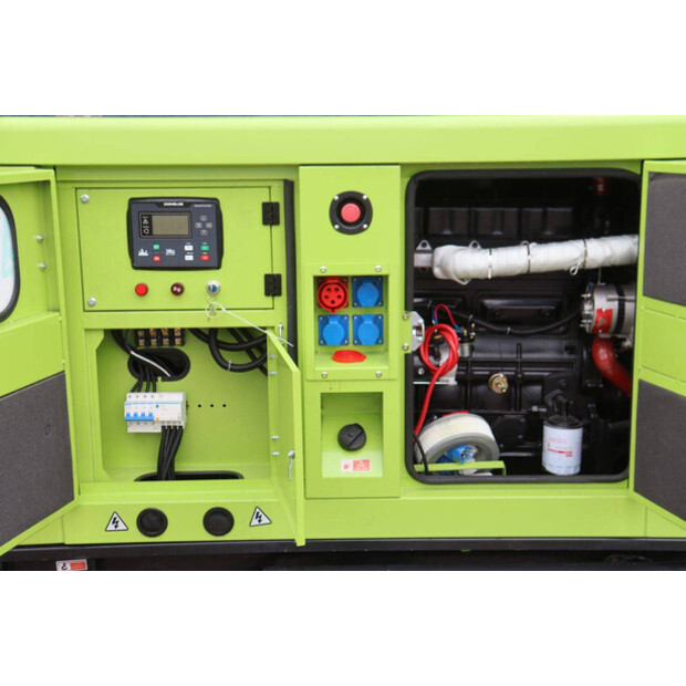 2025 Compact ZX2102-49243901