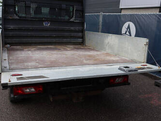 2015-ford-transit-1491422-49243982