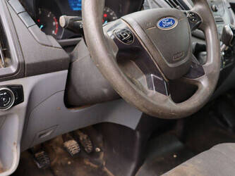 2015-ford-transit-1491422-49243990