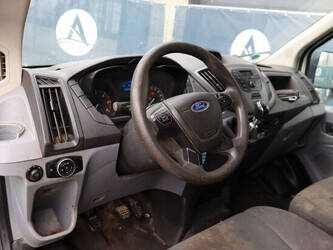 2015-ford-transit-1491422-49243993