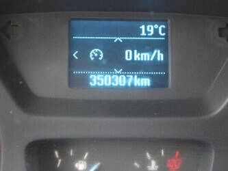 2015-ford-transit-1491422-49243996