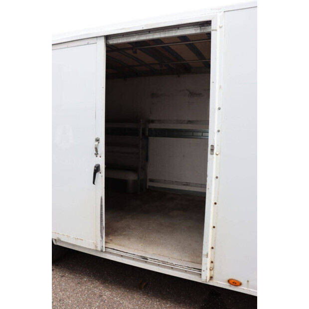 2018 Renault Master-49244213