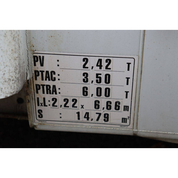 2018 Renault Master-49244218