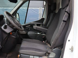 2018-renault-master-1491426-49244219