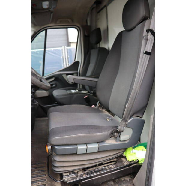 2018 Renault Master-49244222