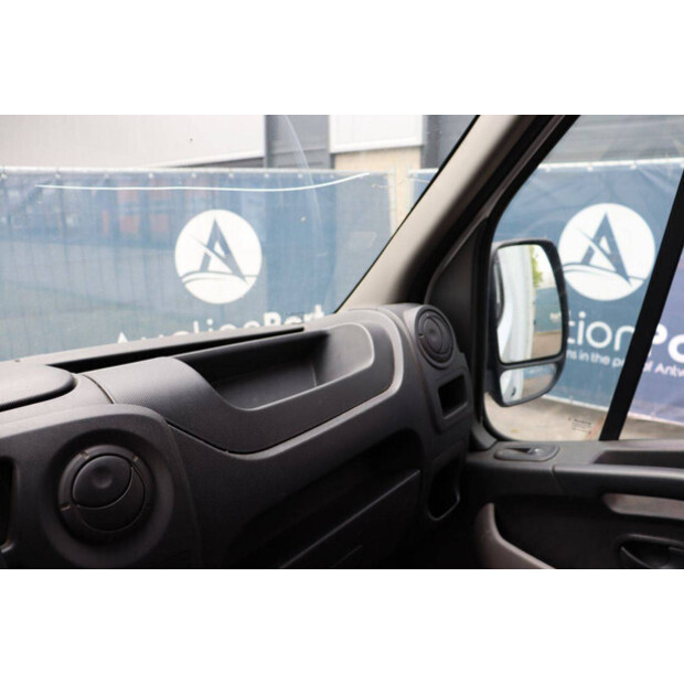 2018 Renault Master-49244241