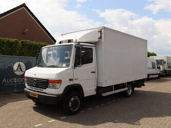 2010-mercedes-benz-vario-813d-49244309
