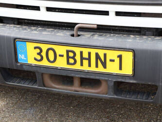 2010-mercedes-benz-vario-813d-49244313