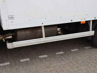 2010-mercedes-benz-vario-813d-49244316