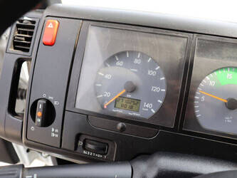 2010-mercedes-benz-vario-813d-49244332