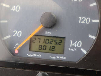 2010-mercedes-benz-vario-813d-49244333