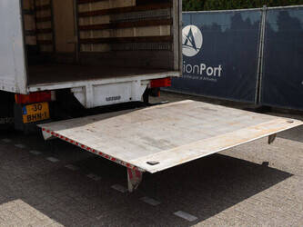 2010-mercedes-benz-vario-813d-49244345