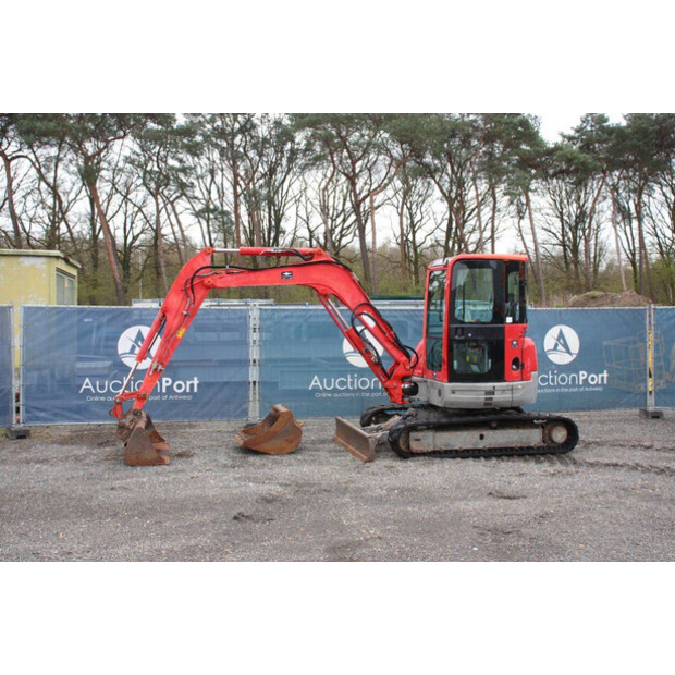 2011 New Holland E50.2C-49244641