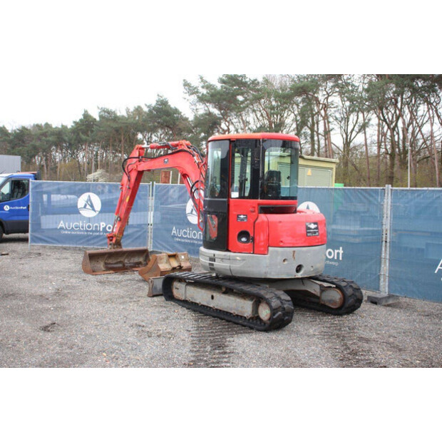 2011 New Holland E50.2C-49244643