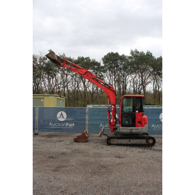 2011 New Holland E50.2C-49244677